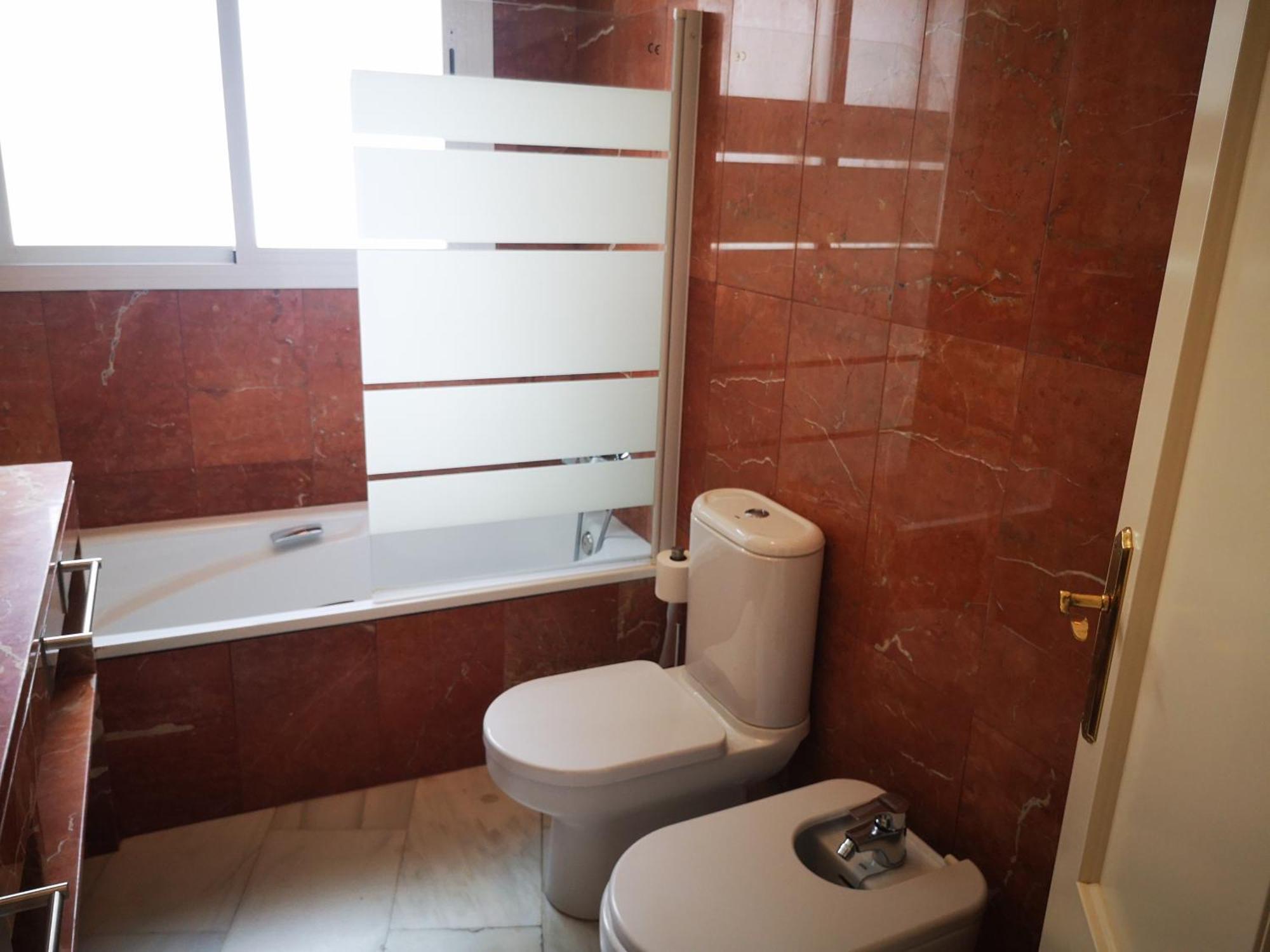 Charming Bright Apartment With Balconies On Cuesta Del Rosario Sevilla Eksteriør billede